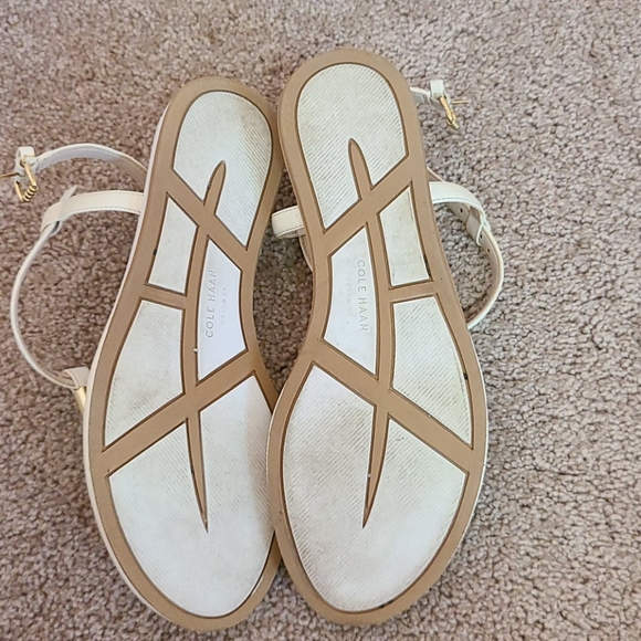 COLE HAAN WHITE AND GOLD SANDALS - Picture 2 of 2